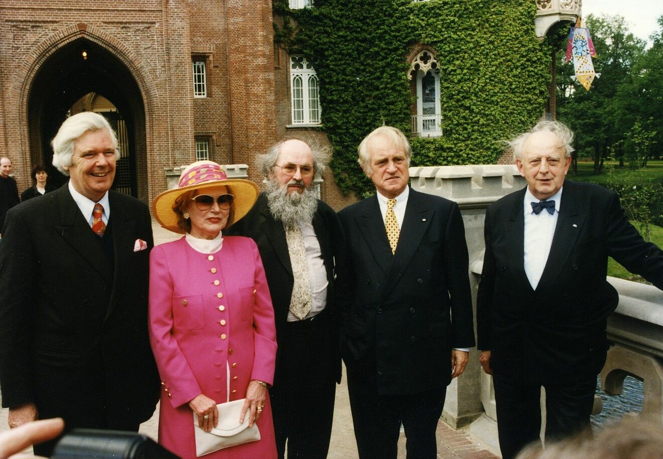 Stifter bei der Eröffnung des Museums Schloss Moyland 1997